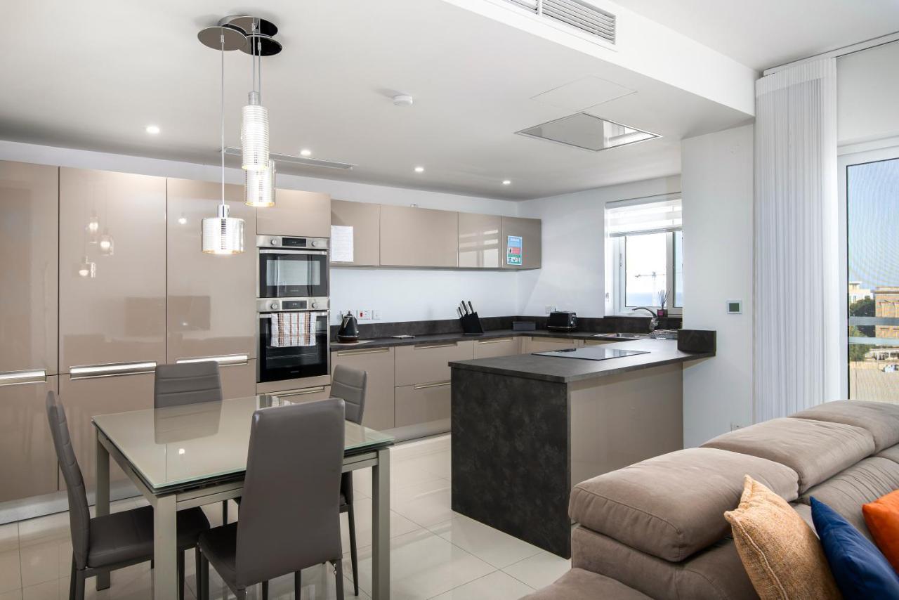 Spacious, Modern & Cosy 2 Bedroom 2 Bathroom Apartment - St. Julians San Ġiljan Exterior foto