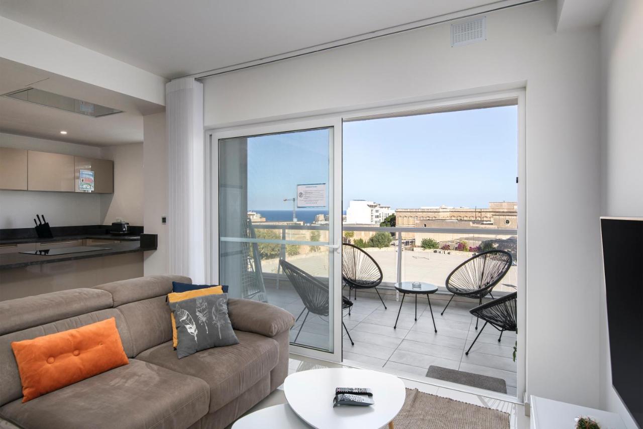Spacious, Modern & Cosy 2 Bedroom 2 Bathroom Apartment - St. Julians San Ġiljan Exterior foto