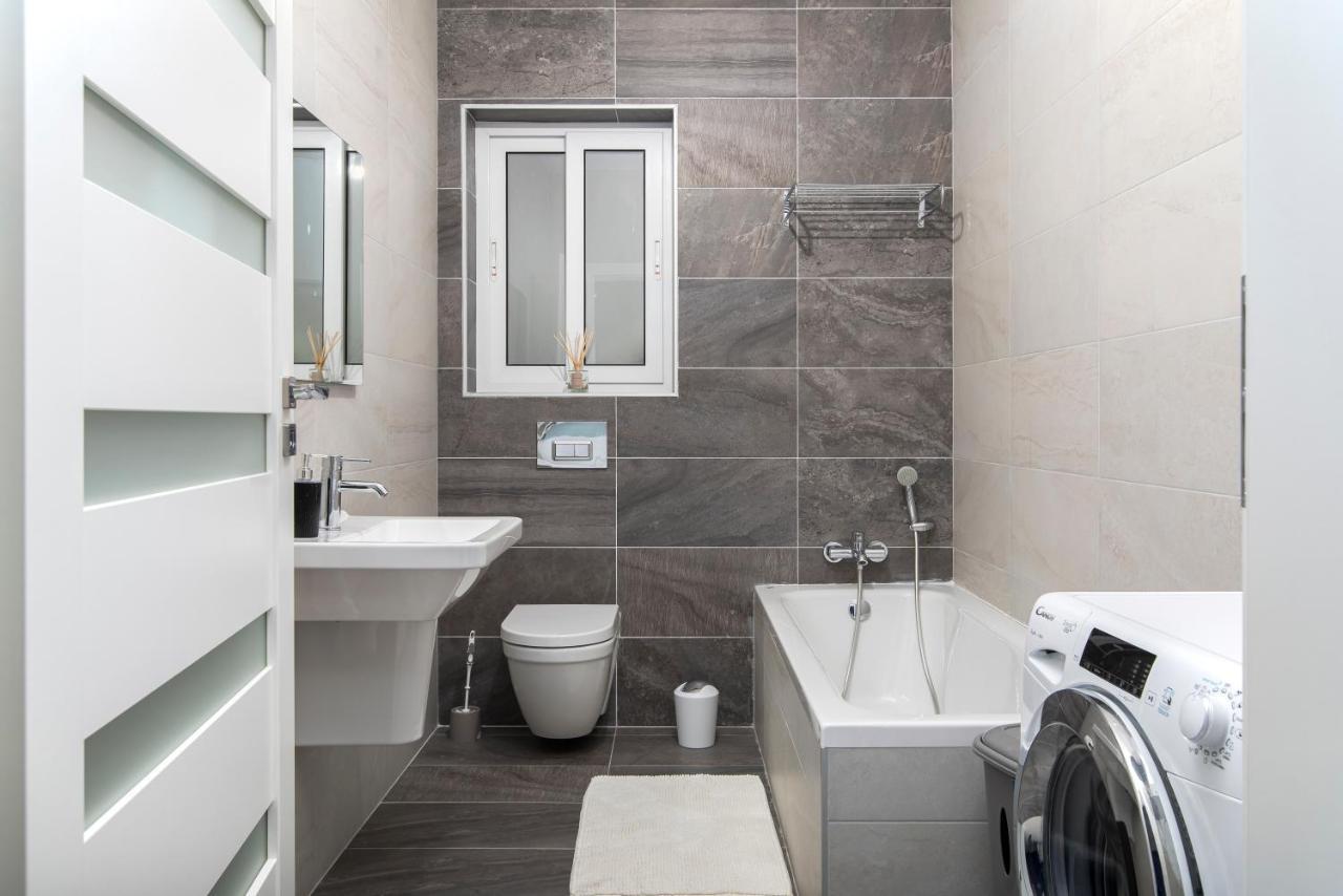 Spacious, Modern & Cosy 2 Bedroom 2 Bathroom Apartment - St. Julians San Ġiljan Exterior foto